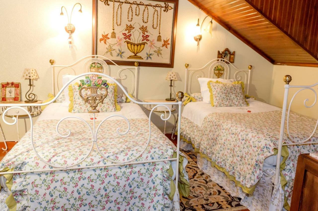 Casal Dos 5 Hotel Minde Екстериор снимка
